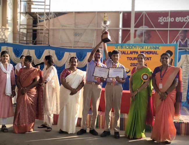 filter: 2202; fileterIntensity: 0.0; filterMask: 0; captureOrientation: 0;
algolist: 0;
multi-frame: 0;
brp_mask:0;
brp_del_th:null;
brp_del_sen:null;
motionR: 0;
delta:null;
bokeh:0;
module: portrait;hw-remosaic: false;touch: (0.56372976, 0.65191954);sceneMode: 7864320;cct_value: 0;AI_Scene: (-1, -1);aec_lux: 130.81177;aec_lux_index: 0;albedo:  ;confidence:  ;motionLevel: 0;weatherinfo: null;temperature: 47;